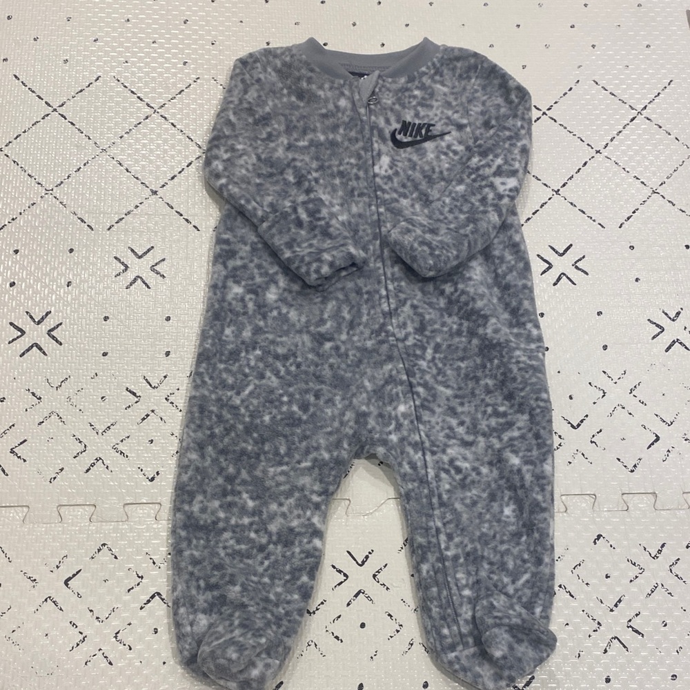 Nike fleece sleeper